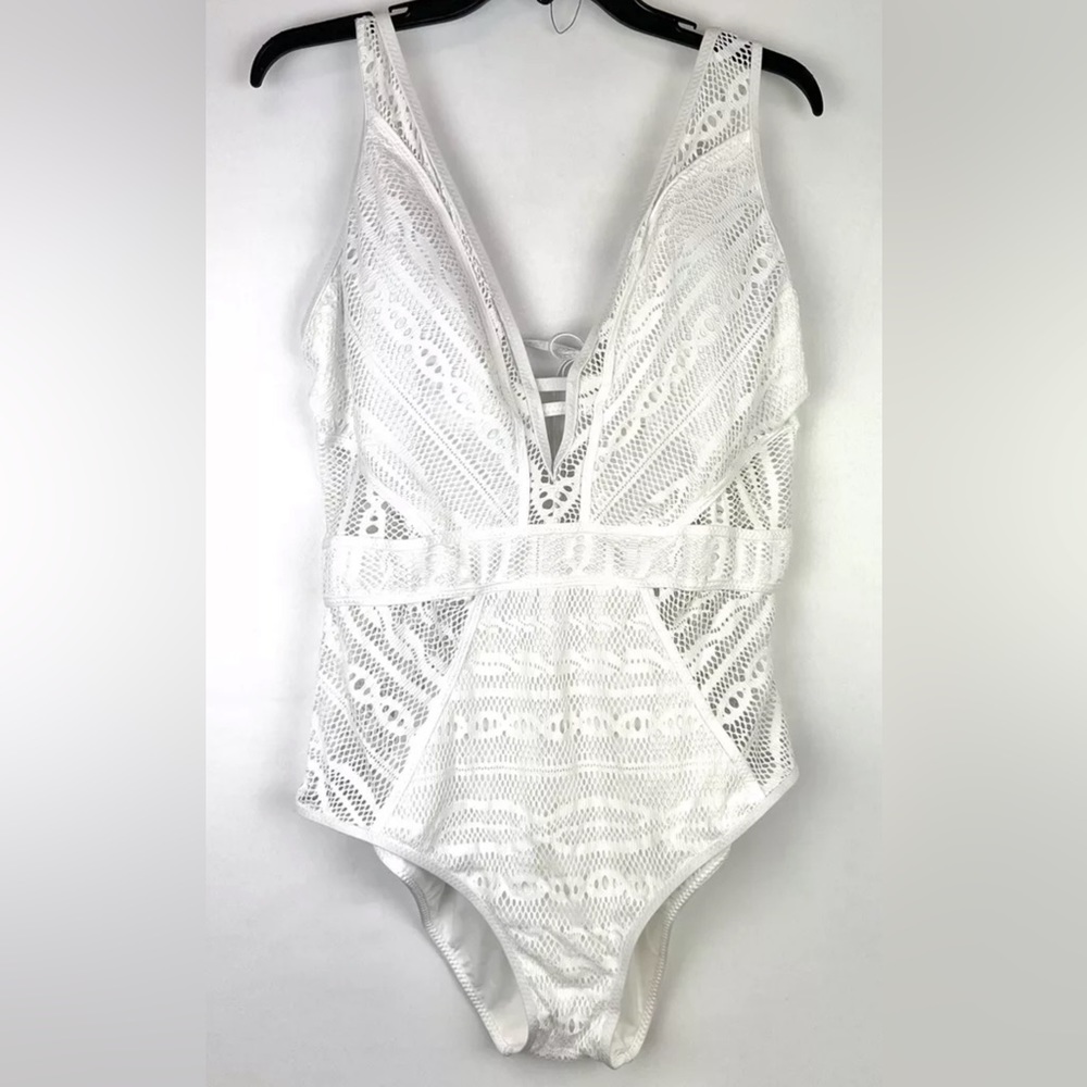 Rebecca Virtue Women’s White Crochet One Piece Swimsuit Size 2XL